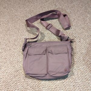 Athleta Travel Crossbody Bag Purse Mauve Commute Work Adjustable